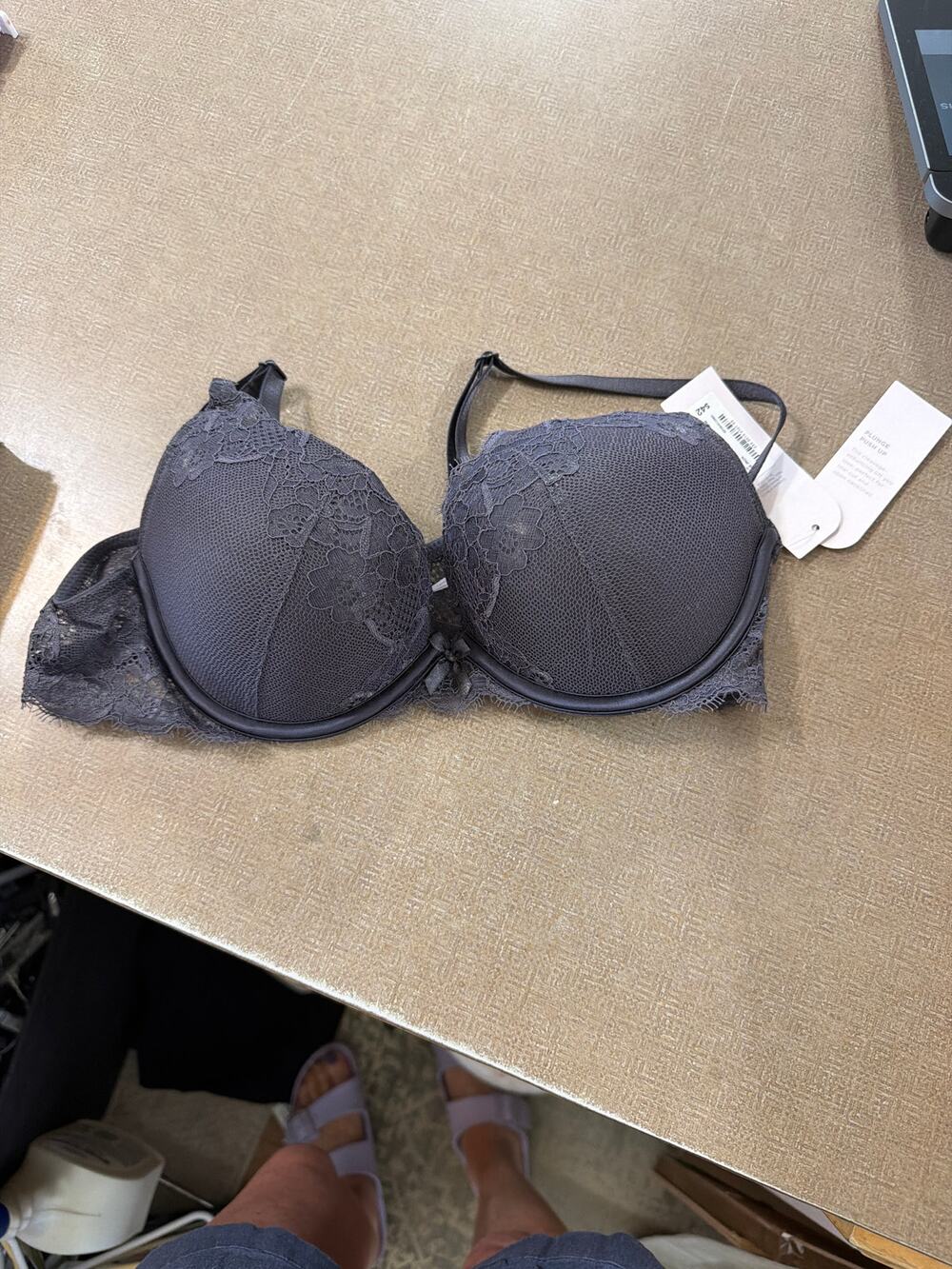 Ambrielle Plunge push up Grey Lace bra NWT 36B